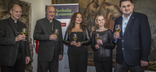 Vernisáž O NEMOCI MOTÝLÍCH KŘÍDEL s Jitkou Čvančarovou zahájila druhý ročník PASCHALIA OLOMUCENSIA
